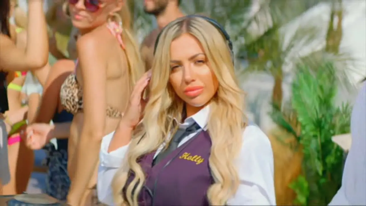 Thumbnail image for E4 (Break - Five Star Hotel)  - 2018