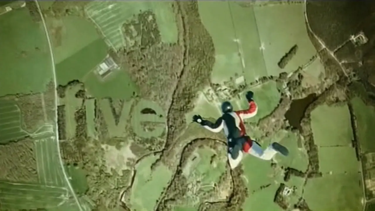Thumbnail image for five (Skydiver)  - 2007